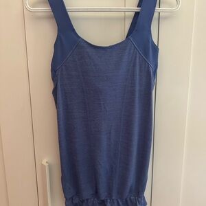 Lululemon athletic top with cinch waist